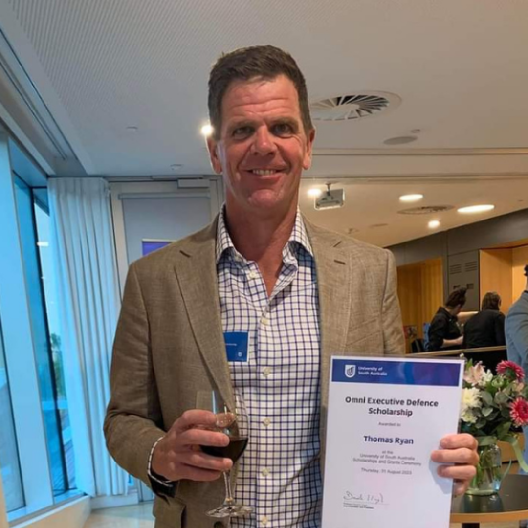 Thomas awarded Omni Executive Defence Scholarship